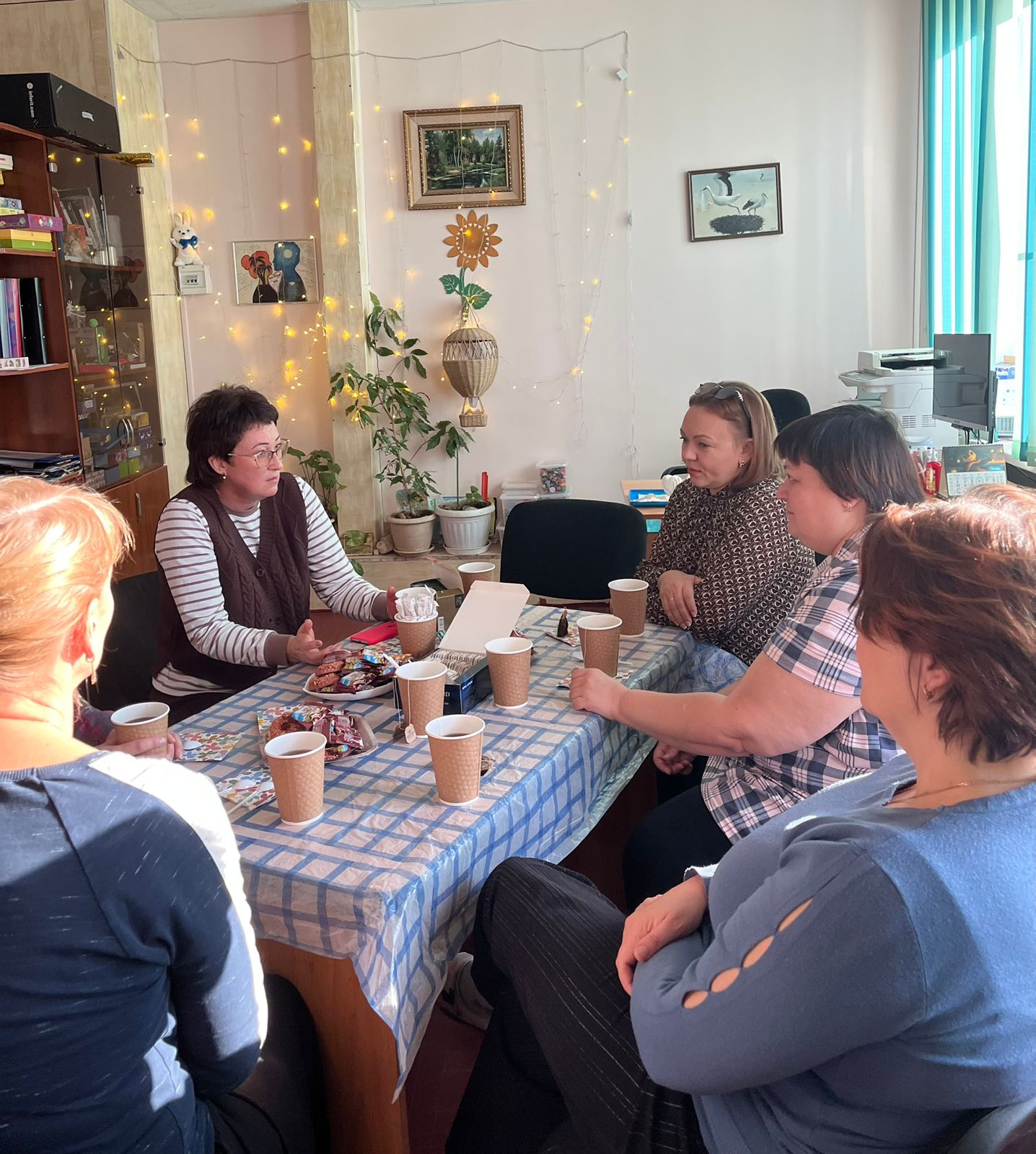 28  2025 .,     ,     ,  -