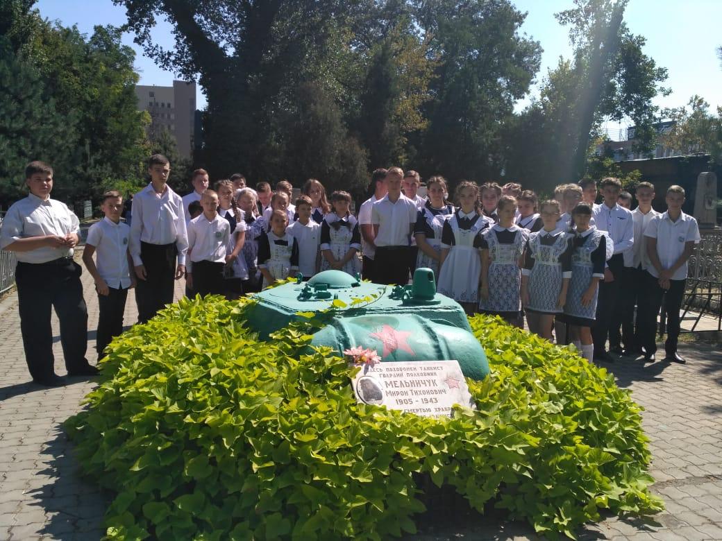 фестиваль в краснодарском крае в динской. поселок украинский динской район. динская мемориальный комплекс. краснодарский край динской район поселок украинский. линейка в украинской школе.