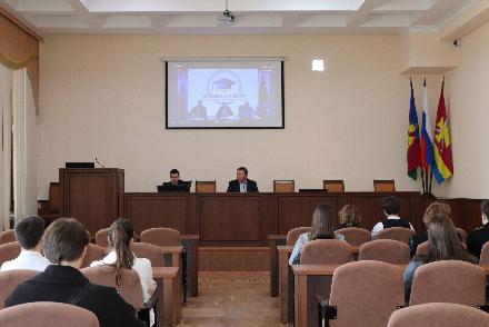 �������� ��������� ���������� ����� �������� � ������������ ��������