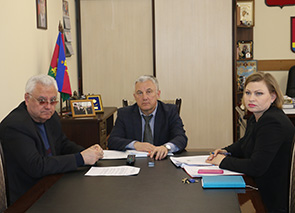 � 80-����� ����������� �������������� ���� � ������ �������������� ������� ����� ������� ����