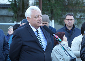 ����� �������� ������ ����������� ������� � ���� ����������� ���