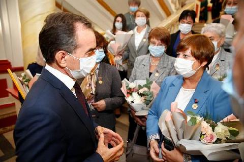 �� 100 ����� ������ ������� ��������� �������� �� ���������� ������������� �� ���