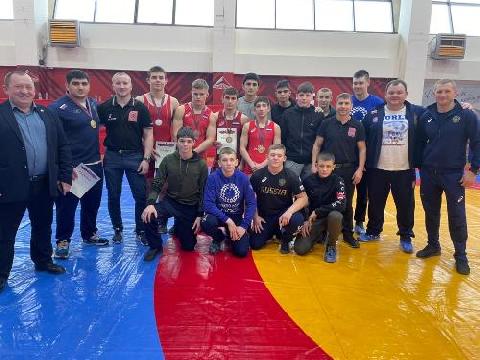 ������� �������� ������ ��������� 5 ������� �� ���������� ���� �� �����-������� ������