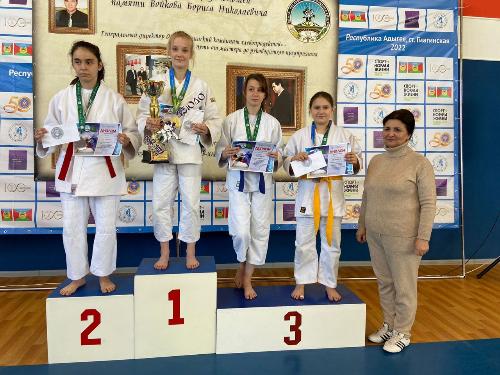 � ������� ���������� ���������� ������ ������ 10-� ��������������� ������ �� �����