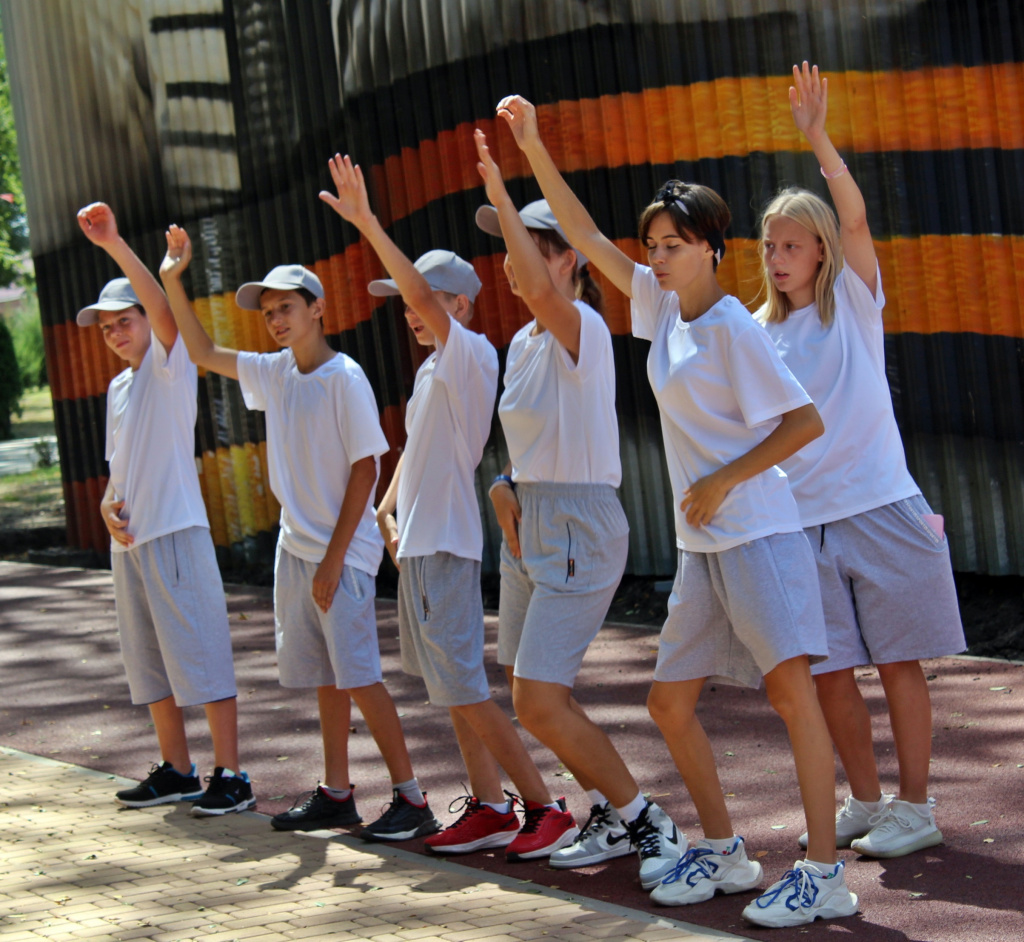 t2aaHIGyFfg - копия.jpg t2aaHIGyFfg - копия.jpg